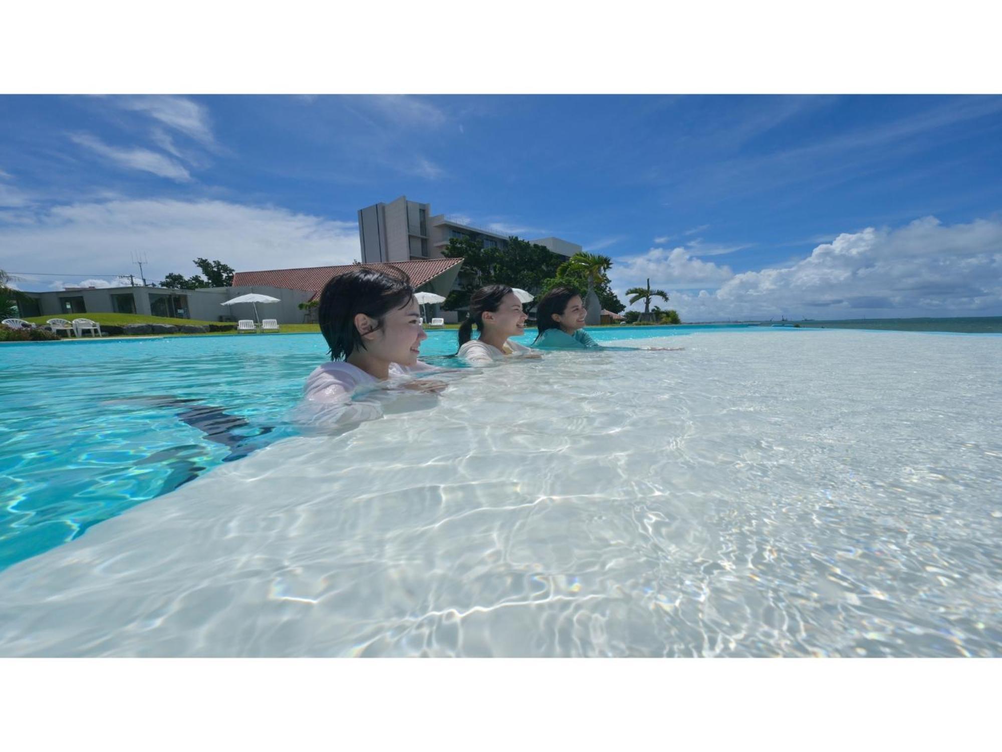 Beach Hotel Sunshine Ishigakijima - Vacation Stay 59962V Ishigaki  Buitenkant foto